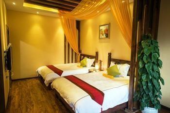 Lijiang Banshan Yunfu Boutique Hostel Zewnętrze zdjęcie